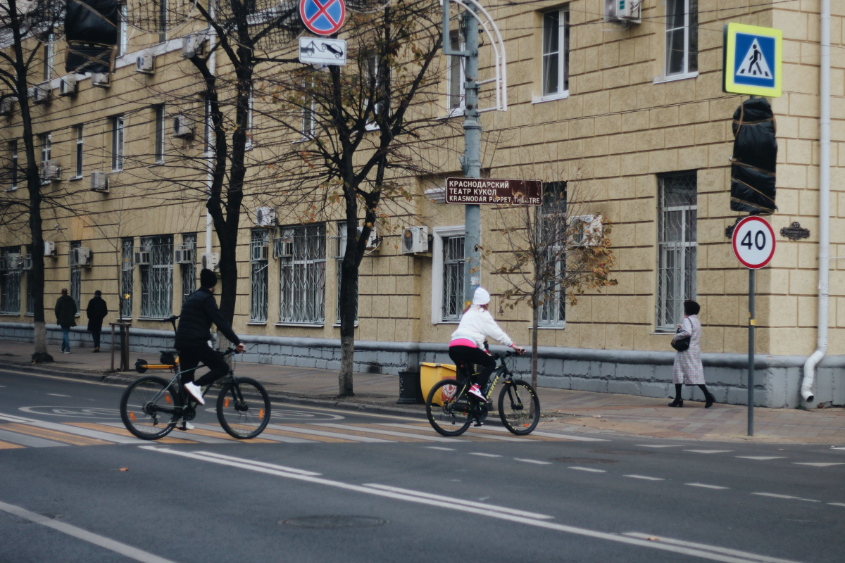 Улицу закрыли. Закрытие улицы. Закрытая улица.