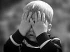 Момент падения 2-летней девочки из окна в Краснодаре попал на видео
