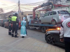 Деда Мороза и Снегурочку в Краснодаре едва ли не оставили без авто