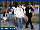 Пикники, танцы и фонтаны: тёплая погода спровоцировала наплыв гостей в парке Галицкого