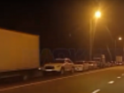 Более 1000 машин стоят на въезде на Крымский мост