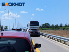 Перед Крымским мостом в 5-километровых пробках стоят 200 машин