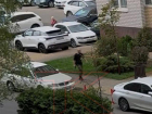Мужчина с пистолетом устроил переполох в Краснодаре 