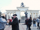 Краснодарцев закружили в «Случайном вальсе» в честь 75-летия победы в Сталинградской битве