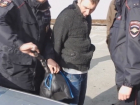 В станице Полтавской пьяный вооруженный мужчина пытался ограбить закусочную
