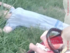 В Краснодаре многодетная мать спала на улице пьяной с ребёнком в коляске