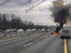 Мотоцикл загорелся после ДТП на трассе под Краснодаром