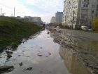 В Краснодаре ул. Черкасская после дождя утопает в грязи