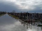 «Зачем там она, там же все мертвые»: в Краснодаре кладбище оставили без водоснабжения