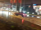  Улица Шевченко в Краснодаре ушла под воду после прошедшего дождя 
