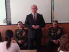 Гонял подростков за нарушение закона и поздравлял себя с Днем ВДВ депутат Гордумы Краснодара Лисицын