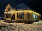 Жители Краснодарского края украсили свои дома к Новому году: фото и видео