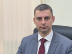 Подозреваемый в получении взятки вице-губернатор Краснодарского края Власов уволился по собственному желанию