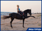 «Любви должно быть больше, чем страха»: жительница Краснодарского края держит дома 9 лошадей