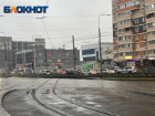 Движение трамваев остановили на улице Московской в Краснодаре