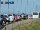 Туристы уезжают: перед Крымским мостом образовалась 5-километровая пробка к Краснодару