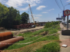По улице Индустриальной в Краснодаре ограничено движение на одной из полос