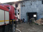 Площадь пожара на складе в Краснодаре увеличилась до 1000 кв.м