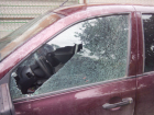 Автомобилисты Краснодара пришли в ярость, когда рабочие при скосе травы разбили стекла