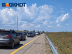 Туристы застряли в 11-километровом заторе к Черному морю на трассе М-4 «Дон»
