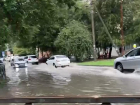 «Тут просто океан!»: мощный ливень затопил дороги в Краснодаре