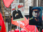Ленин, Сталин и лозунги «Против власти олигархов!» – в Краснодаре прошел митинг 