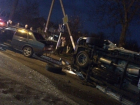 На Кубани в ДТП столкнулись три автомобиля, есть пострадавшие 