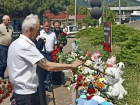 Память жертв атаки БПЛА почтили у стихийного мемориала в Архипо-Осиповке