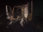 В Краснодарском крае на трассе сгорели КамАЗ и легковушка