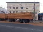  Четыре тонны зерна рассыпались на дороге в Краснодарском крае
