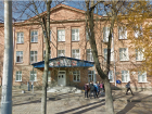 В школе №60 Краснодара дети ходят в уличный туалет