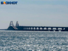 Более 460 авто встали в пробке перед Крымским мостом