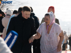 «Вода в этом году теплее»: о чем говорят краснодарцы после омовения в крещенской купели  