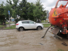В Краснодаре занялись откачкой дождевой воды в подтопленных микрорайонах