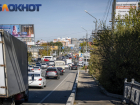 Движение авто на улице Командорской в Краснодаре пустят по парковке