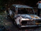 В Новороссийске подростки-вандалы сожгли «семерку» дотла
