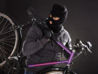 В Краснодаре налетчики на велосипедах ограбили отделение почты в сочельник
