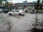 После дождичка в четверг: Ливень затопил вокзал и несколько улиц Краснодара 