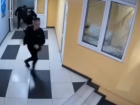Полиция ищет закладчика, распылившего перцовый баллончик в жителей одного из домов Краснодара