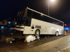 В Краснодарском крае автобус с 12 пассажирами попал в ДТП: видео