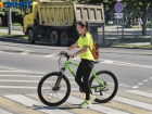 Нужно отнять часть дорог и уменьшить количество машин: в Краснодаре объяснили отсутствие велодорожек