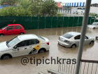Улицы-реки, отключение света, остановка трамваев: видео и фото потопа в Краснодаре из-за ливня