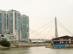 В Краснодаре продолжают борьбу с незаконными врезками в ливневку