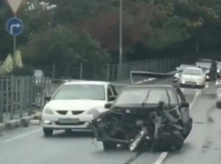 В Сочи водитель «четырнадцатой» после сильной аварии празднует второй день рождения