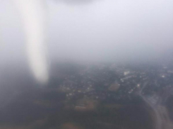 Губернатор края пролетел мимо смерча