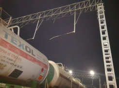  Подростка, забравшегося на вагон, убило током в кубанской станице 