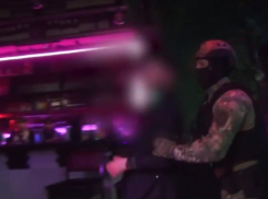 Ворвались силовики: в одном из ночных клубов Краснодара распространяли наркотики