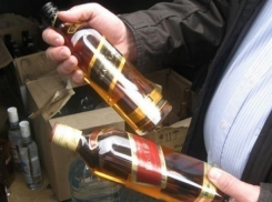 В Лабинске на базе отдыха продавали опасную водку и коньяк 