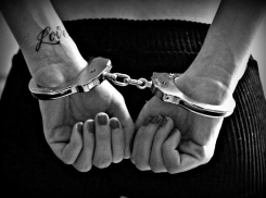 На Кубани будут судить разбойниц, которые соблазнили и изрезали ножом мужчину