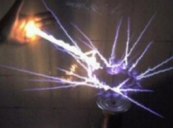 На Кубани парня, наступившего на провод, убило ударом тока